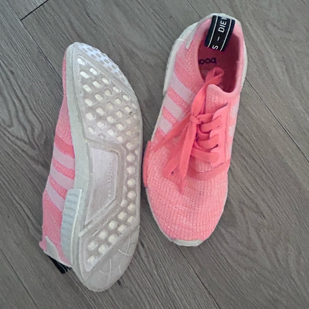 ADIDAS • NMD R1 Sun Glo Sneaker • 6.5 • Orange/Pink • - Picture 7 of 10
